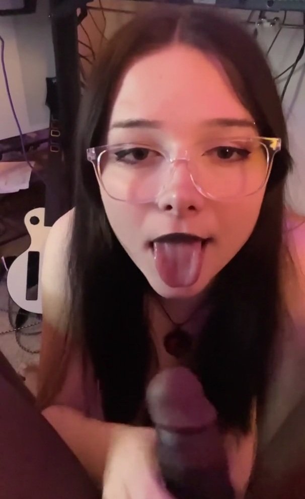 adxosei1 TS Goth Wants Gamer Daddy's Dick #adXosEi1