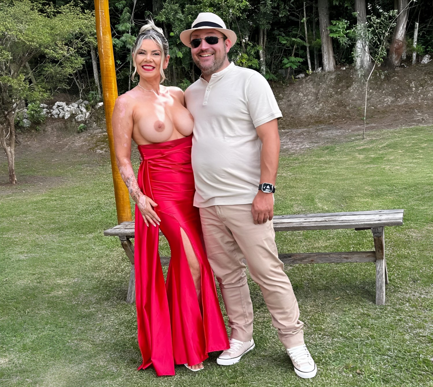 Red dress  topless #ApMyYJHm