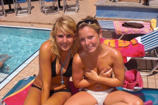 FB Topless 2008-07-14 & 2008-07-15 #AqDPCPlI
