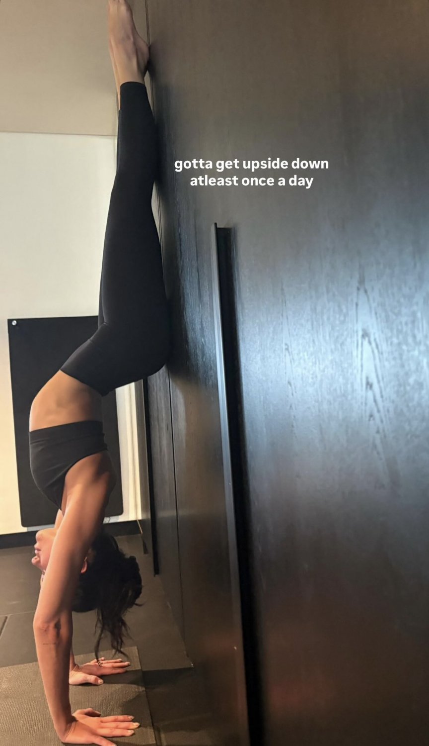 Amazing Dua Lipa...fitness #ARfF0bGJ