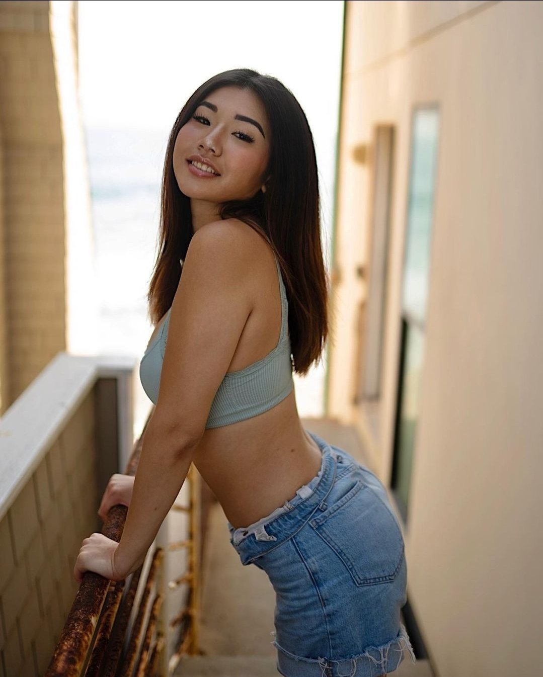 audsfg9r Cute ABG Asian Teen Thot Shows Her Big Tits Leaked On Snapchat ! #AudSfg9r