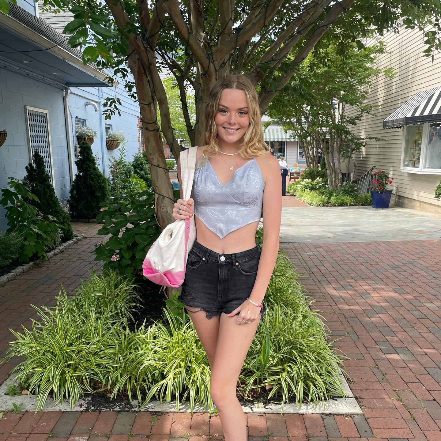 Sexy blonde college teen Michelle #B4ksQ28i