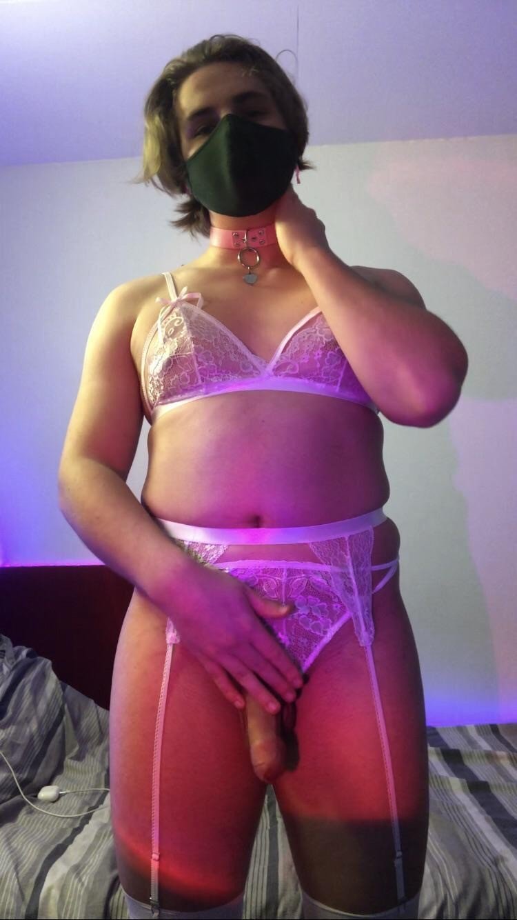bdgfnetp Sophie loves Exposure & getting dirty messages. Tell her how you would use her -kik: sissy_sophiex - #bdGfNeTP
