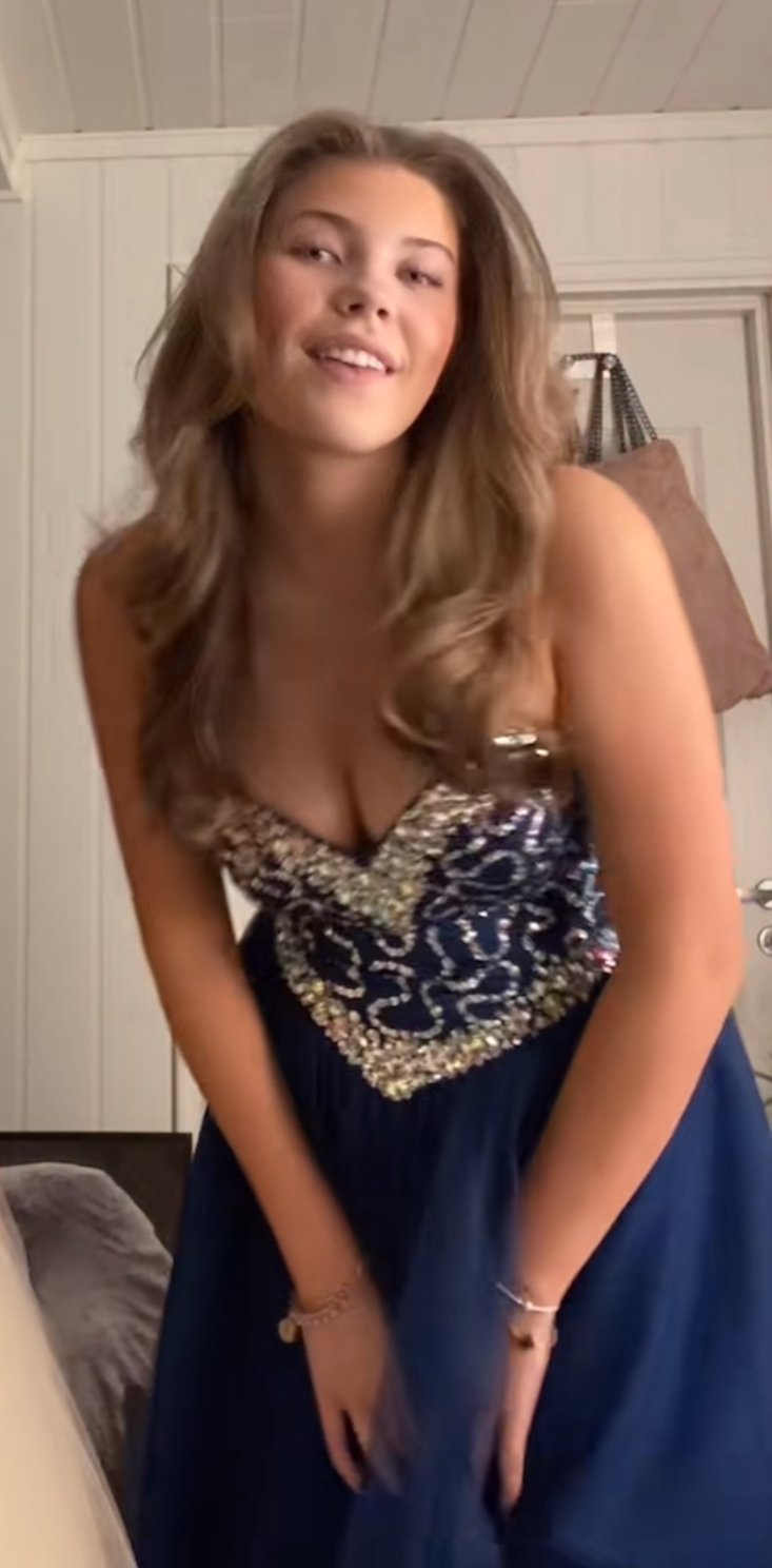 Cute teen #bfUfe23H