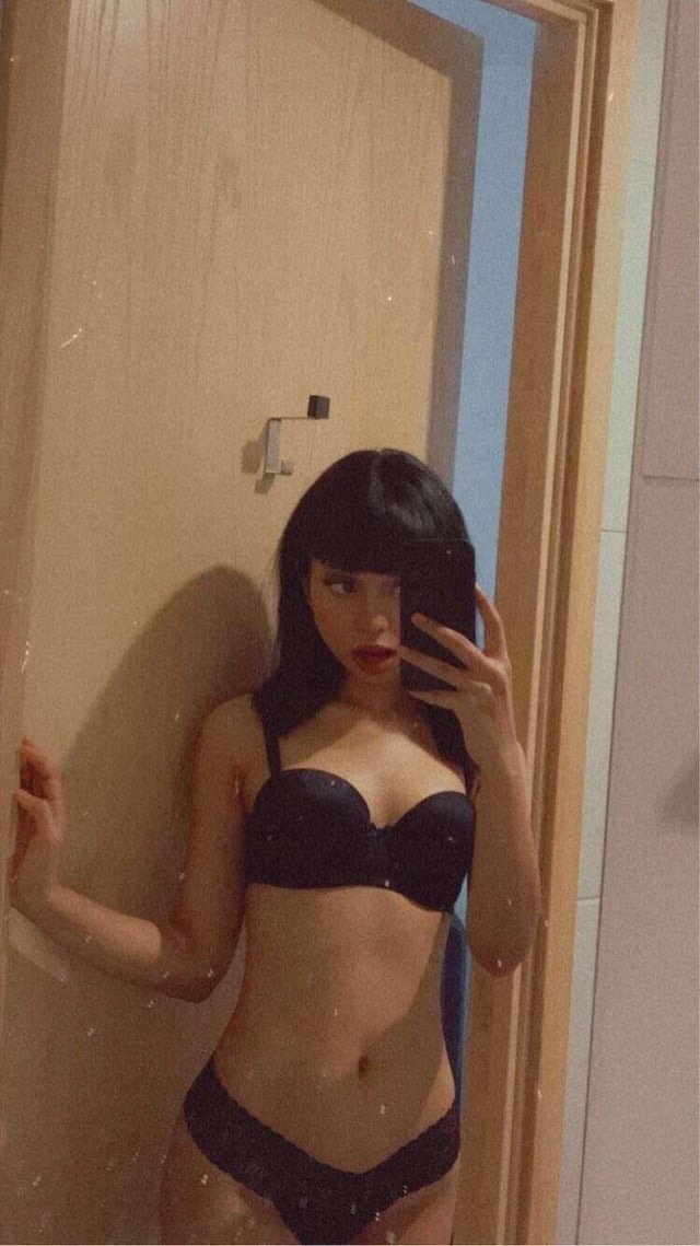 Cute 21yo loves nasty comments on her body #BiGg6lJ8
