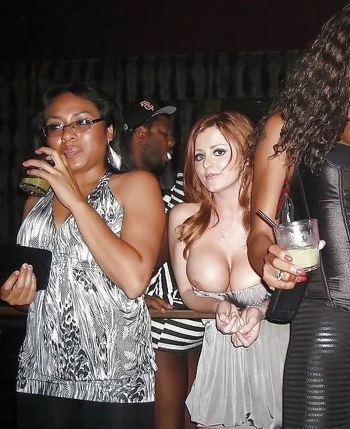 Some sexy hot amateur nip slip 🥵 #bRYALYLS