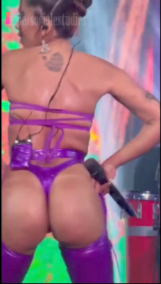 Anitta #300 #BuJTw23W