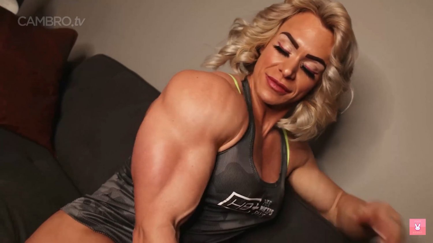 Mrs Flesher, masturbating her hypertrophic veiny biceps #bViC7ilP