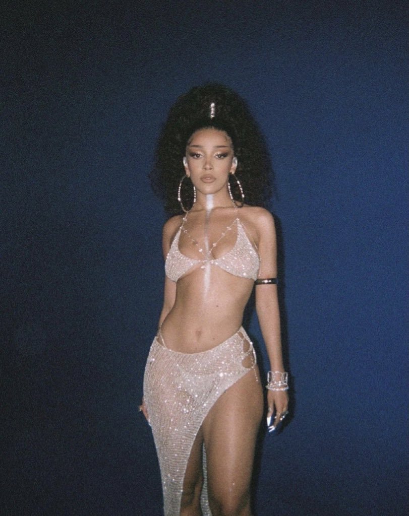 Doja Cat x Ai Joi | 𝑆𝑢𝑝𝑒𝑟 𝑆𝑡𝑎𝑟 𝑇ℎ𝑜𝑡𝑠 11.1 #C3QXWN8a