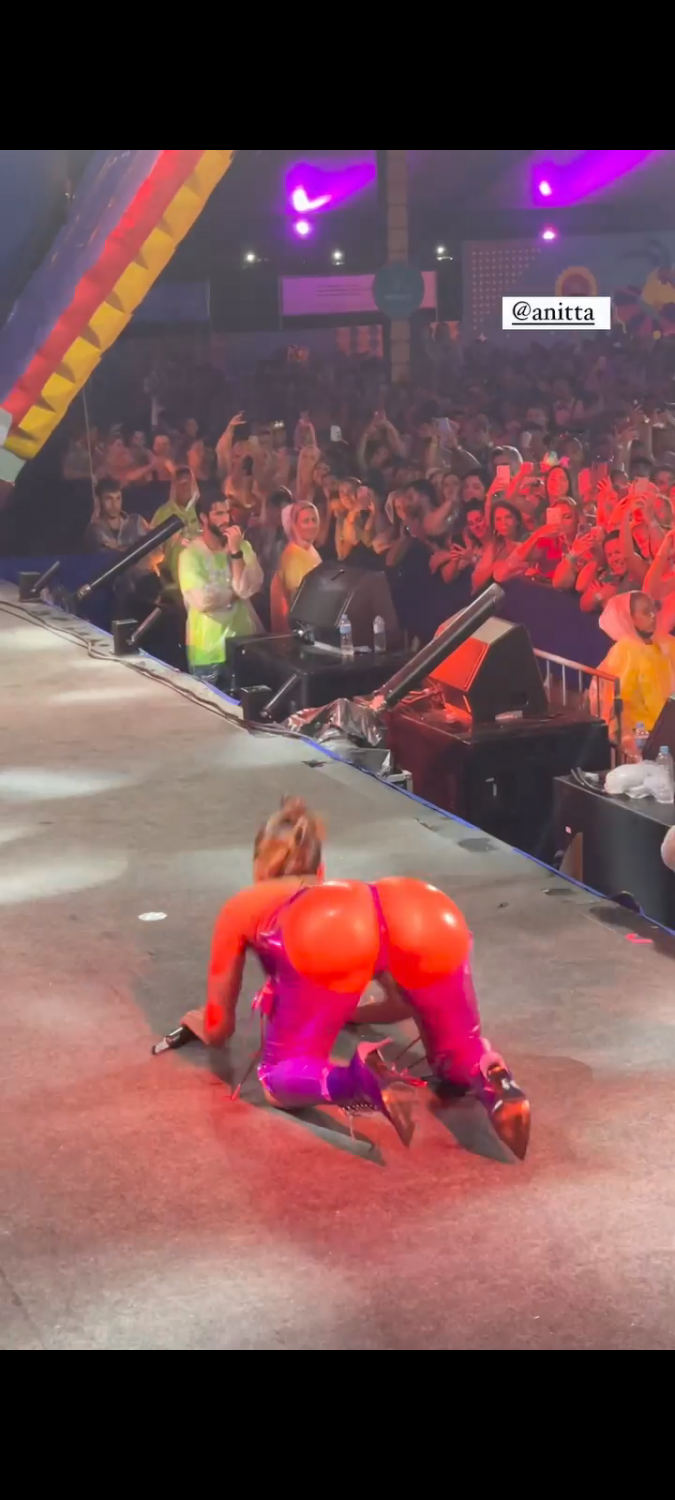 Anitta #300 #C3VNA651