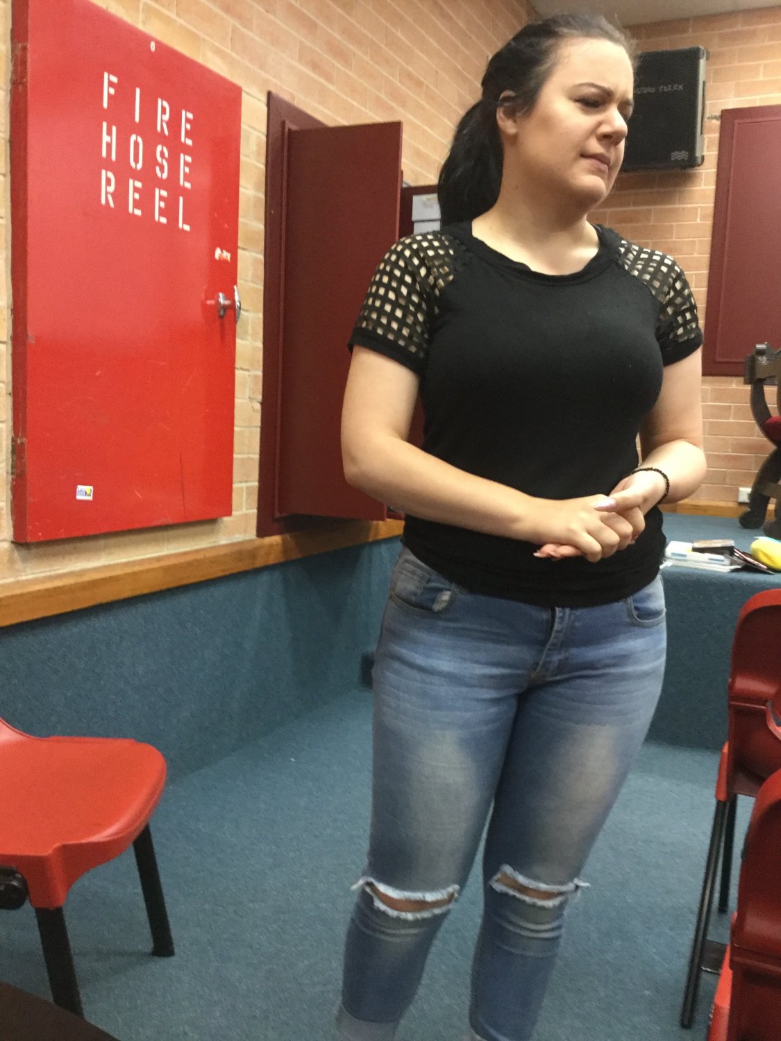 Thick Italian PAWG in jeans #CDEnTIr5