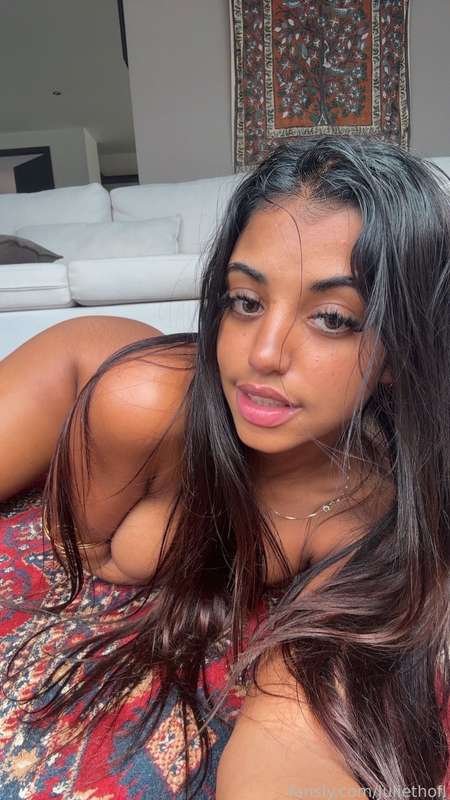 Does Anyone Have More of This Gorgeous Girl!!! Naked of Course!!!😁😈😍 #ciNDNs7l
