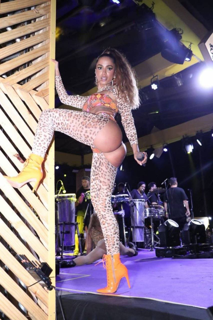 Anitta #190 #ckYD7Mp2