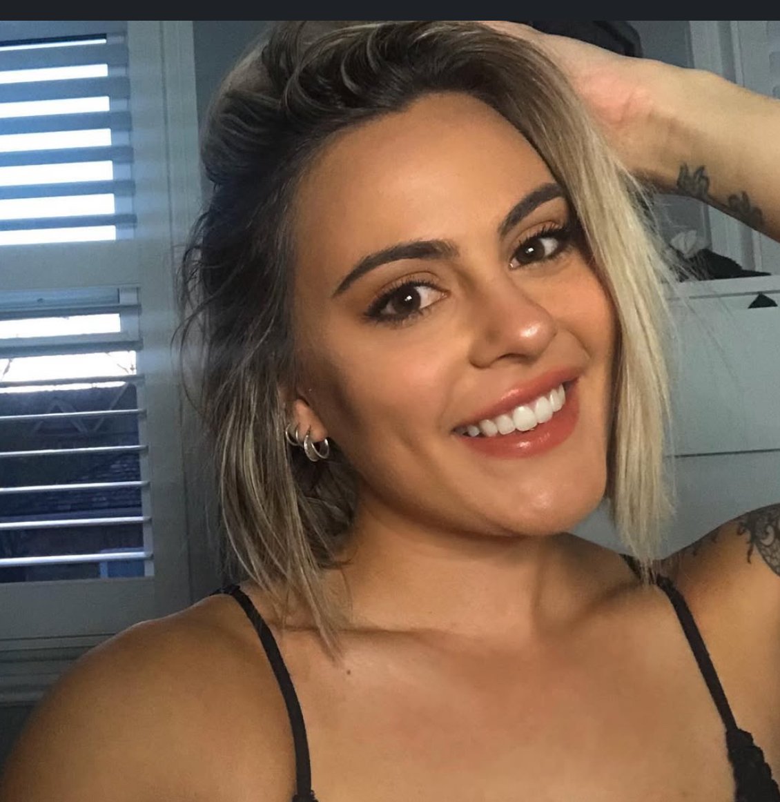 My buddy’s girlfriend needs her 3 holes stretch by multiple big black cocks #CpHyUI81