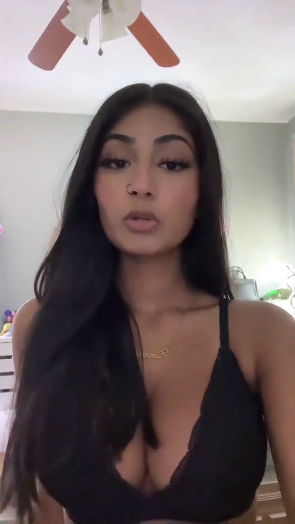 Sexy Nri Desi Babe #CvKWrQpD