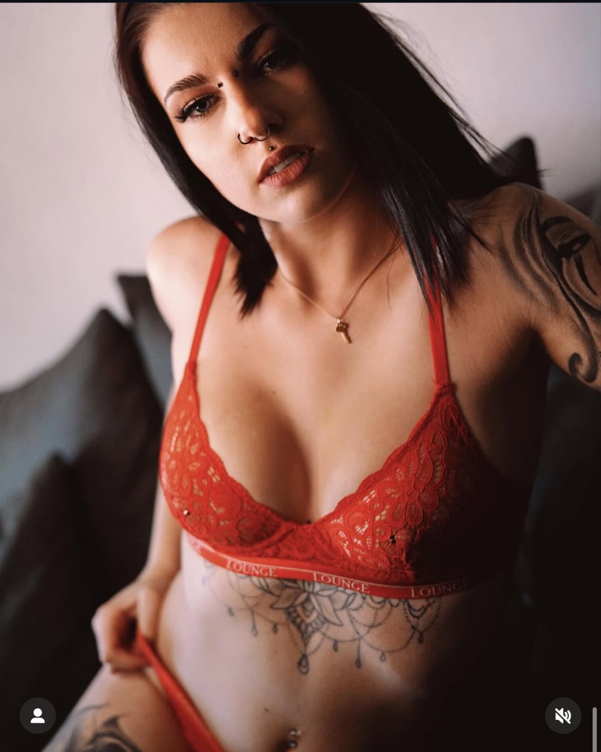 Nadine Boudoir #DdGoNVdk
