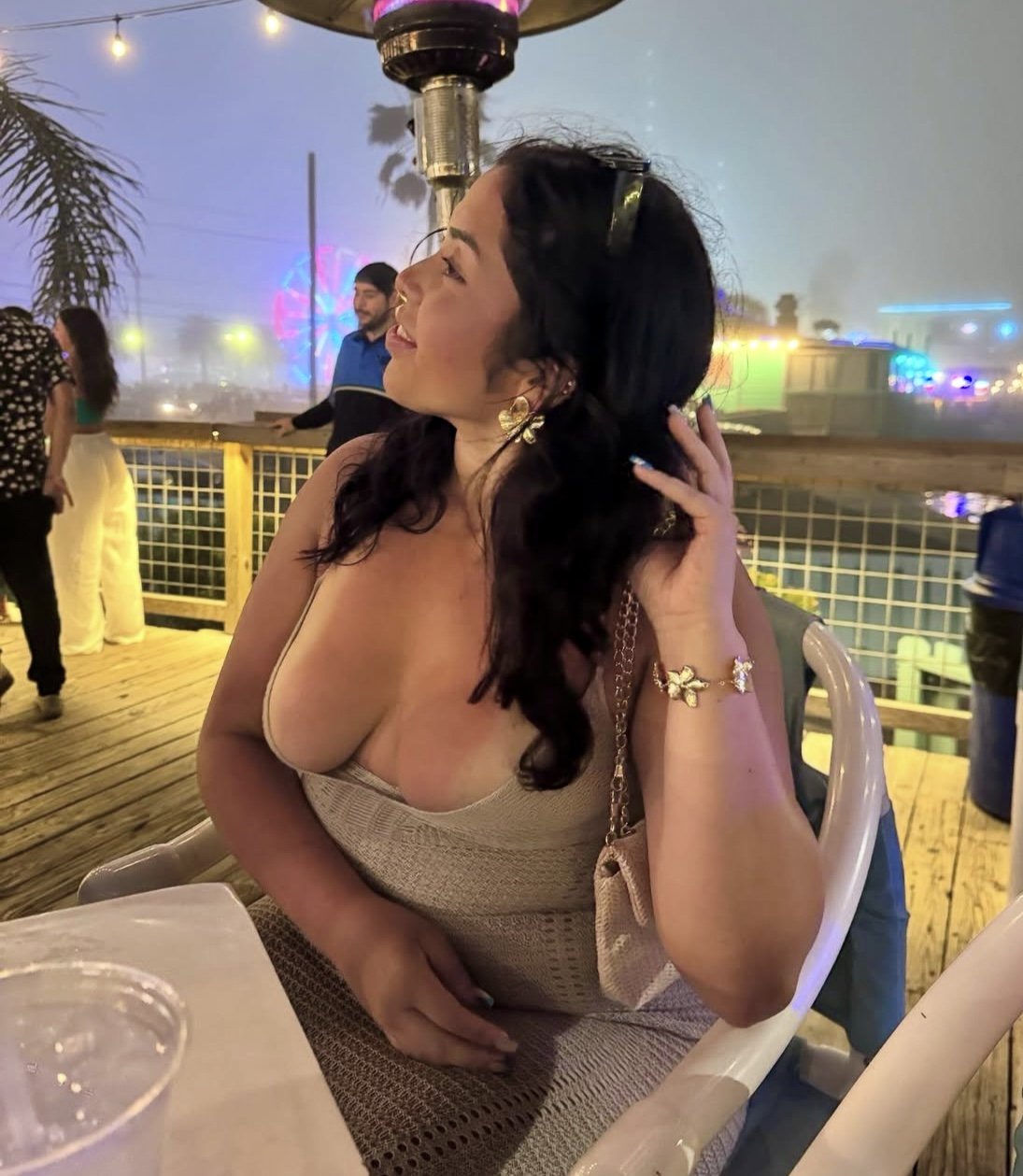 I wonder how her boyfriend felt he saw his girlfriends tits out in public like this… #dfo8XS9r