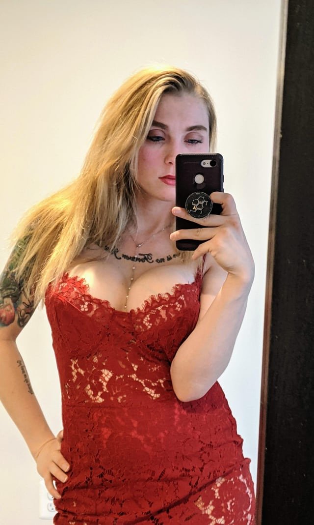 US Marine with a perfect pierced body. Hot wife loves showing off #dGSvw87m
