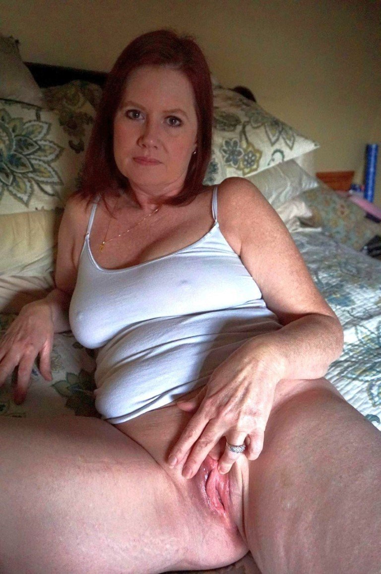 Lisa spreads her old married mom cunt #dqhq52o0