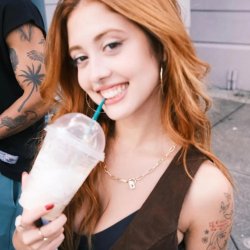 Fotos perfeitas na Ananda…Ananda deliciosa , fofa e muito linda