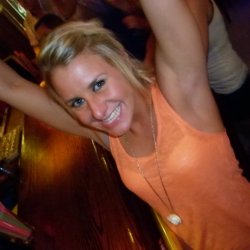 FB Mooning 2011-05-30