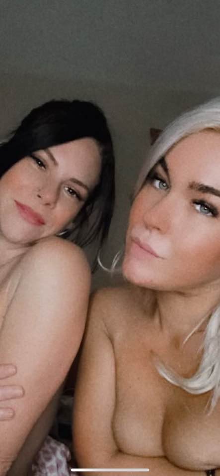 Pair of sluts showing off their hot bodys, kik your girls to bigg_d_adi #DXPaaIAc