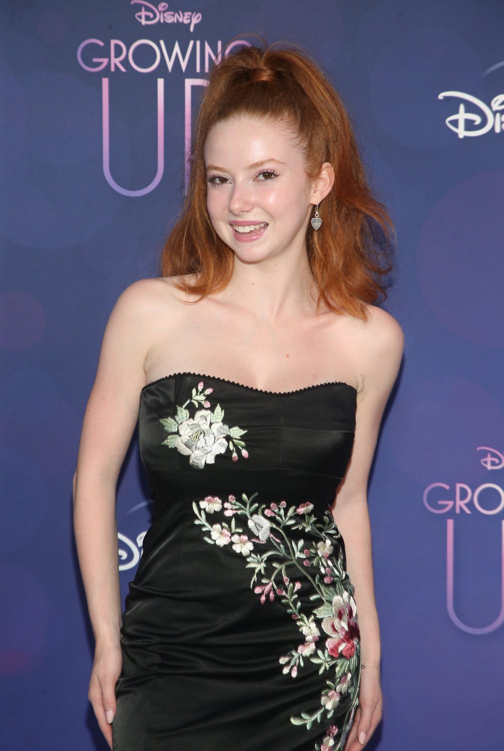 Francesca Capaldi (compilado sexy) #DzoYVBXE