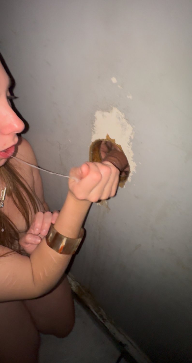 I got used like complete filth, I born to make men cum anywhere anytime. Use me to drain your cocks #e2uktlHo