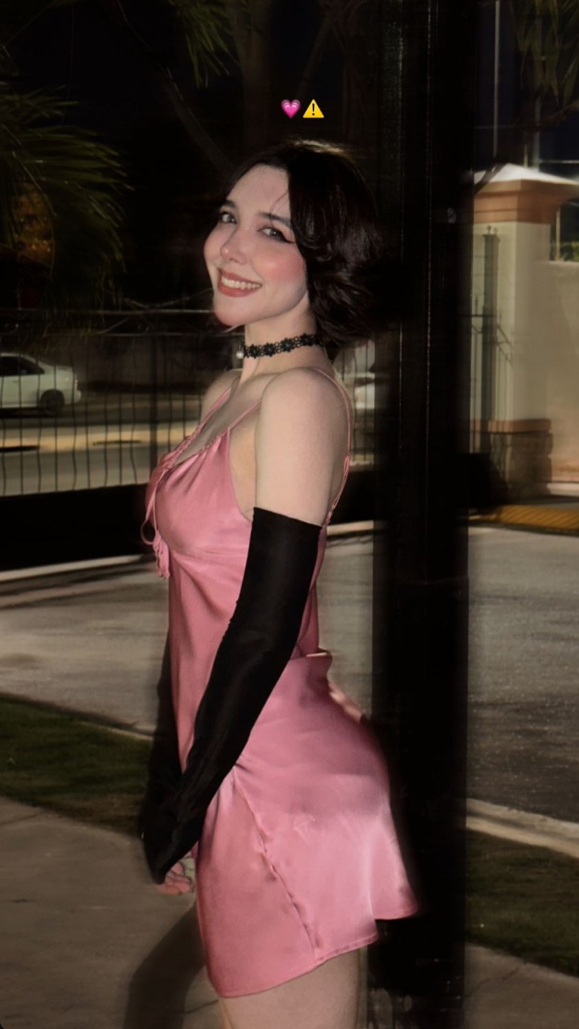 Beth Cast Mejores Fotos y Videos #e7EjvISA