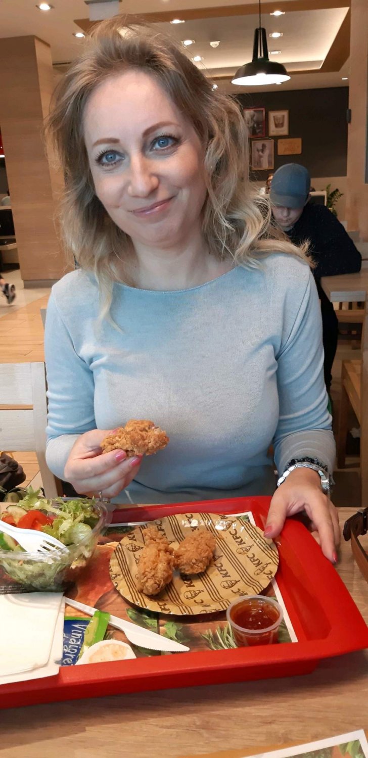 Blonde MILF Petra #Ejq9jIJn
