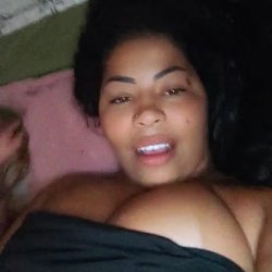 BIA MORENA GORDINHA CAVALONA