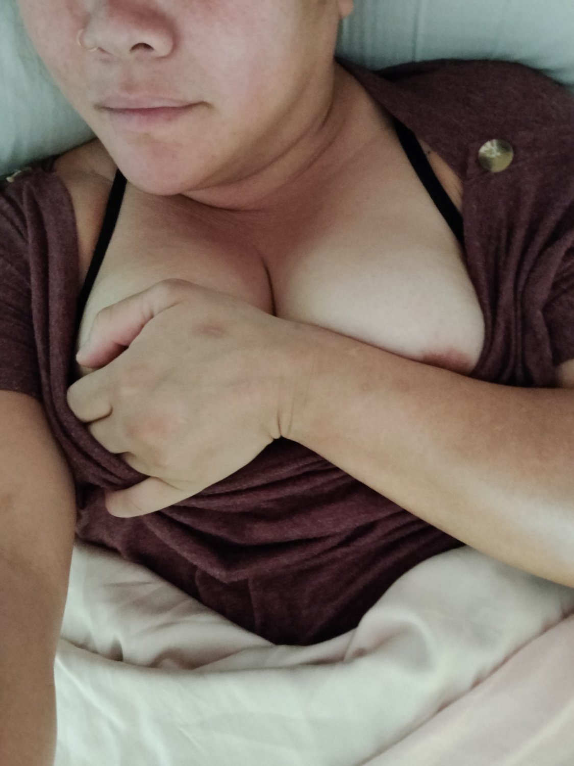 She has no clue. Make her famous #f2rLoAFP