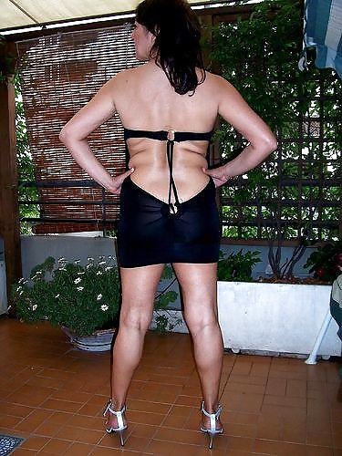 Bianca - Italian Milf Loves To Flash Her Charms.  (pic2) #F4gjRI0u