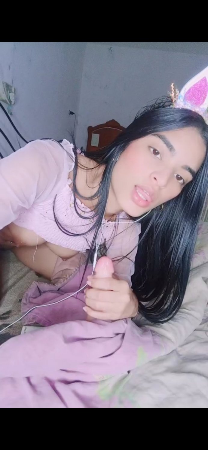 Beautiful latina live #f5NKX4jA