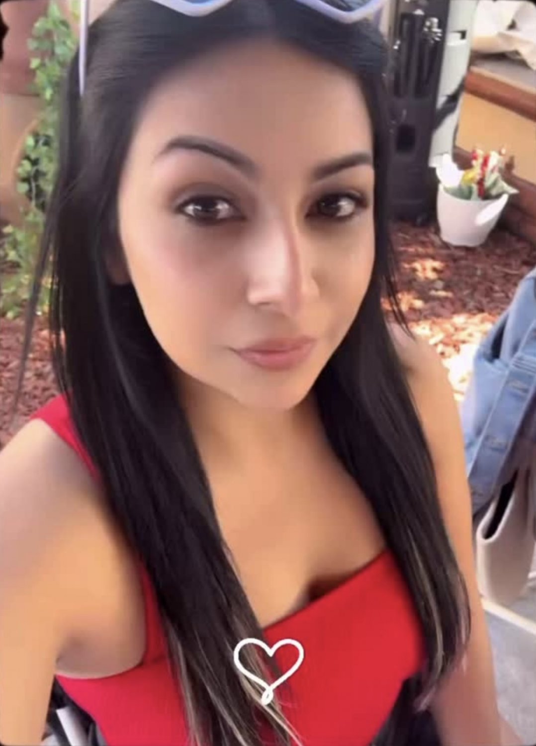 Would you guys nut a fat load on this Latina milf face? #F7PtfoYD
