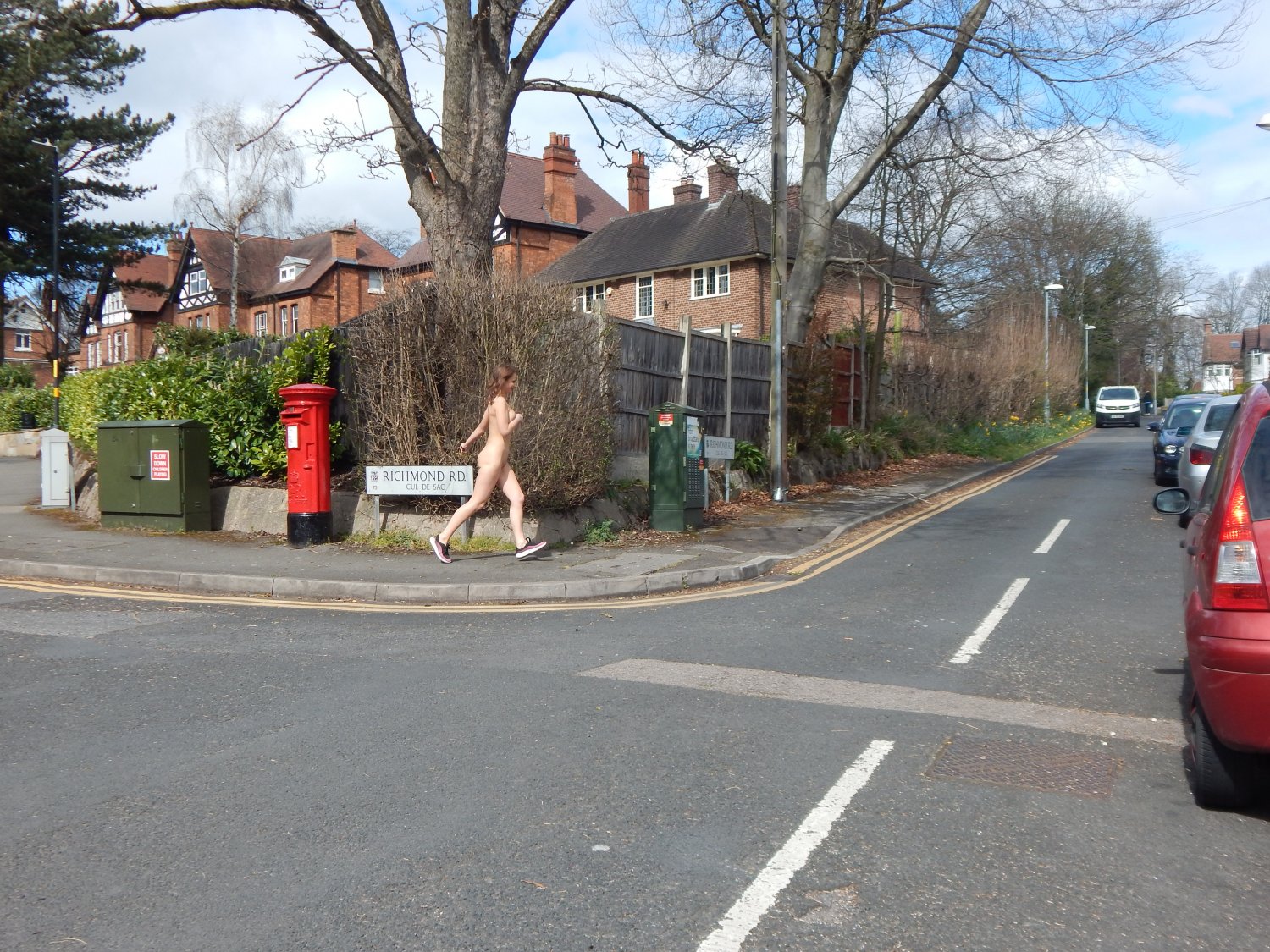 28 yo morgan from uk #fKE6M2R6