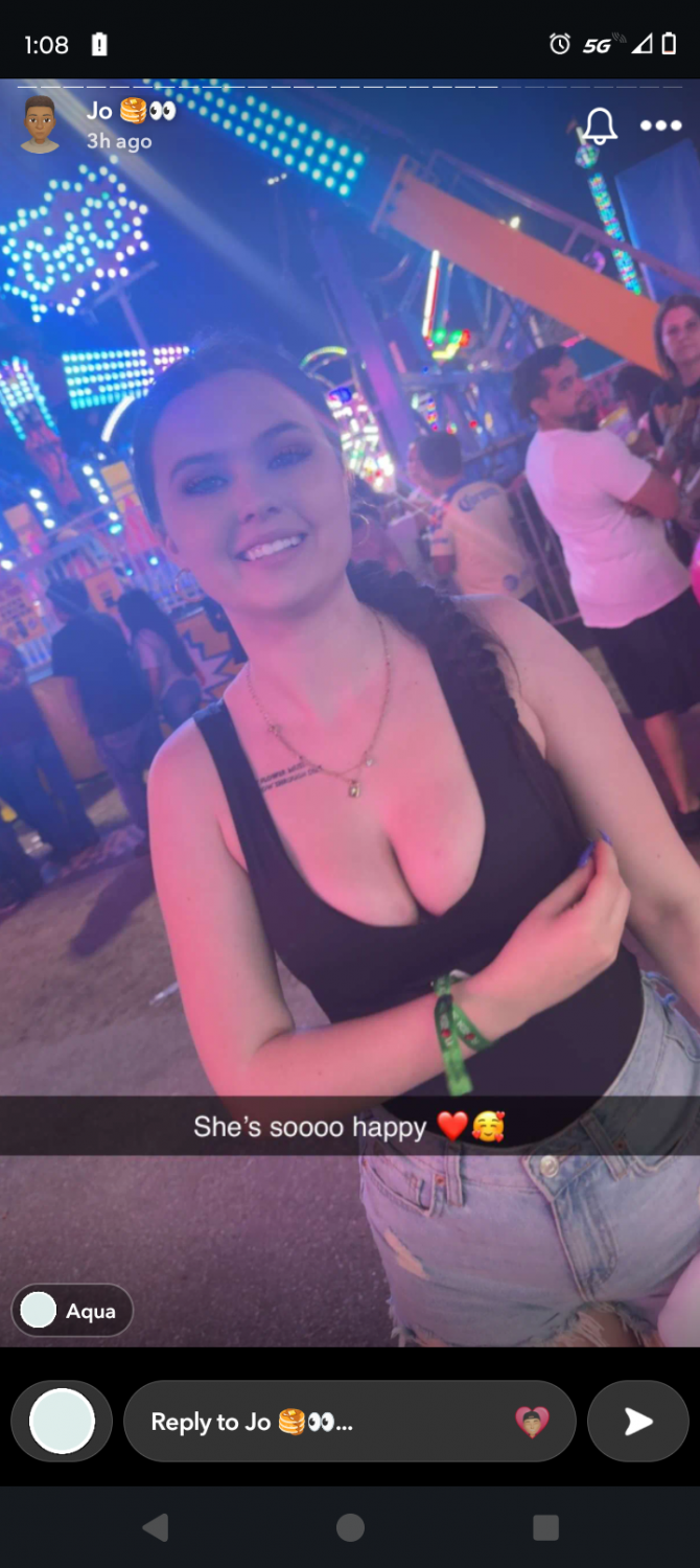 Buddy told me it was cool to post him and his girl. Stupid slut does whatever he says bc he's got💰 #fQ5A7xLn