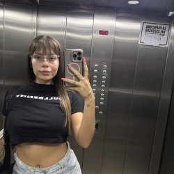 This Latina body could definitely use some love 😏