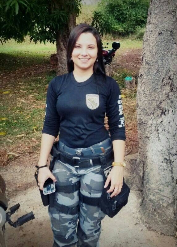 Policial Safada #G8LDlXlh