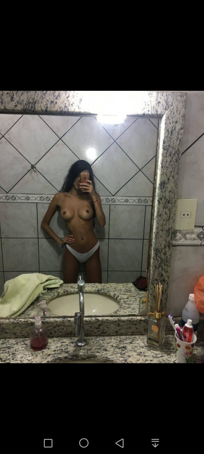 Carla Campos Salazar, un4 putita. #g9CW6ee2