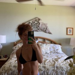 Sexy thicc college teen Alia