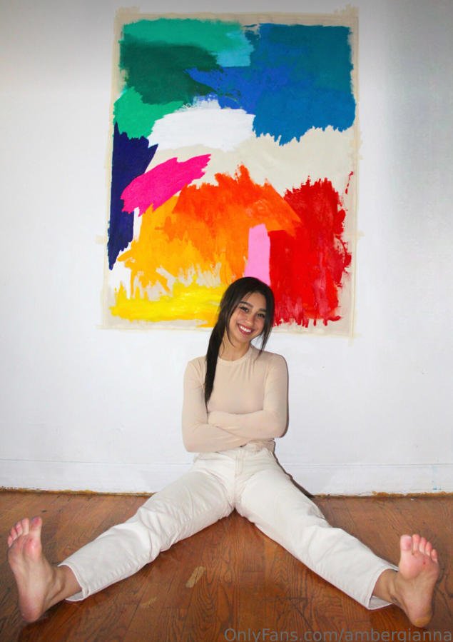 gcpsowvv Tiktoker Artist Makes Ceramic with Feet and Develops Fetish #gCPSoWVV