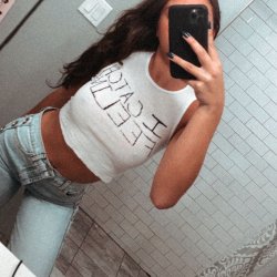 Skinny slut leaked