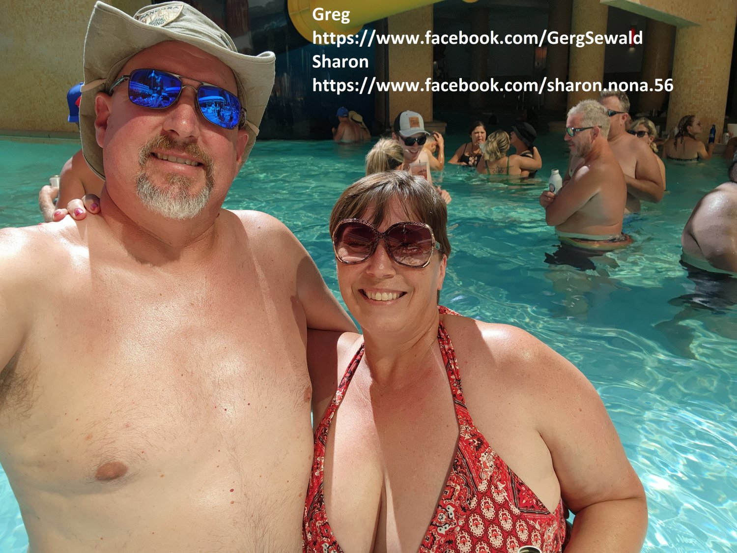 Can't beleive Sharon did this at the MGM pool in Vegas #gEpFB2lP
