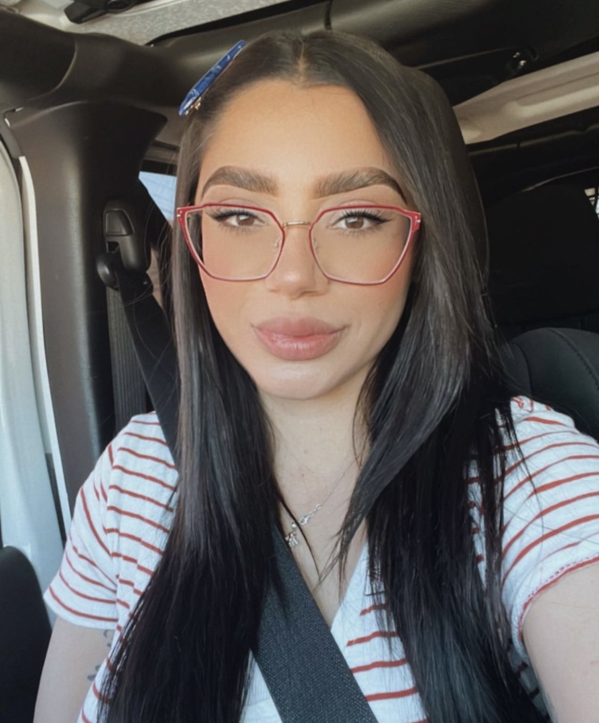 Latina milf dsl lips I would bust all over her beautiful slutty face #HlSANBx0