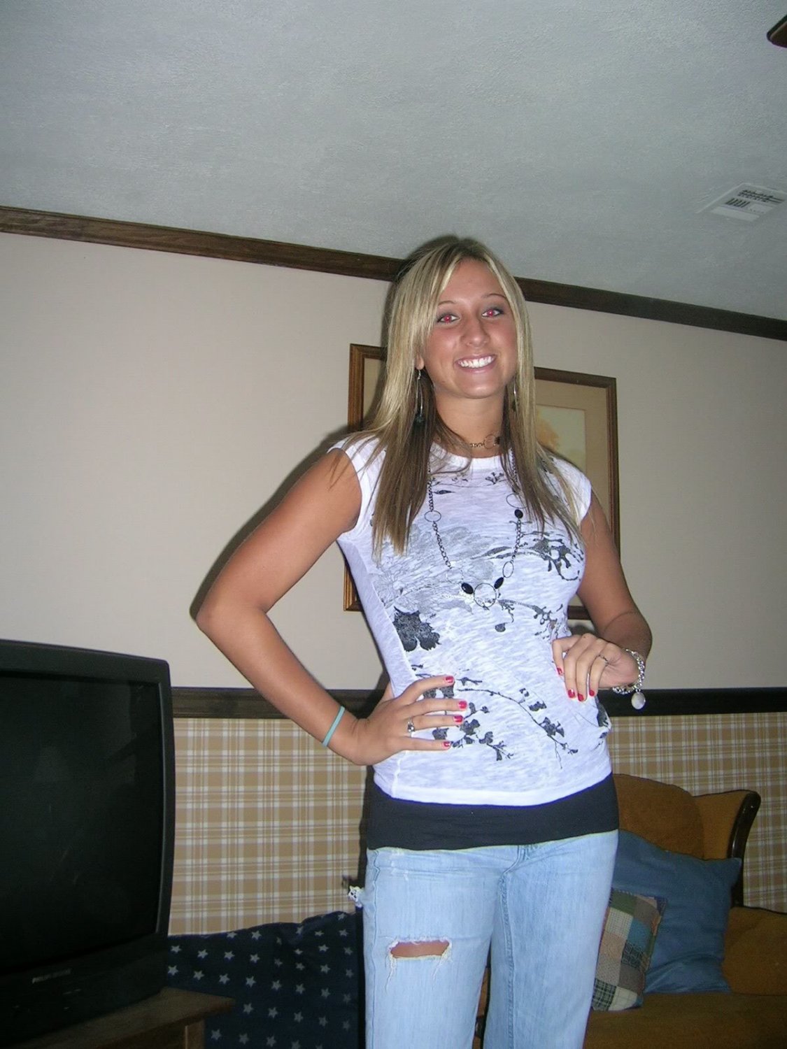 WS Potty Hotties 2011-09-07 (perfect example of how blondes have more fun) #HmSzz8XO