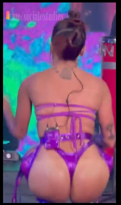 Anitta #300 #hxVa6Gqz