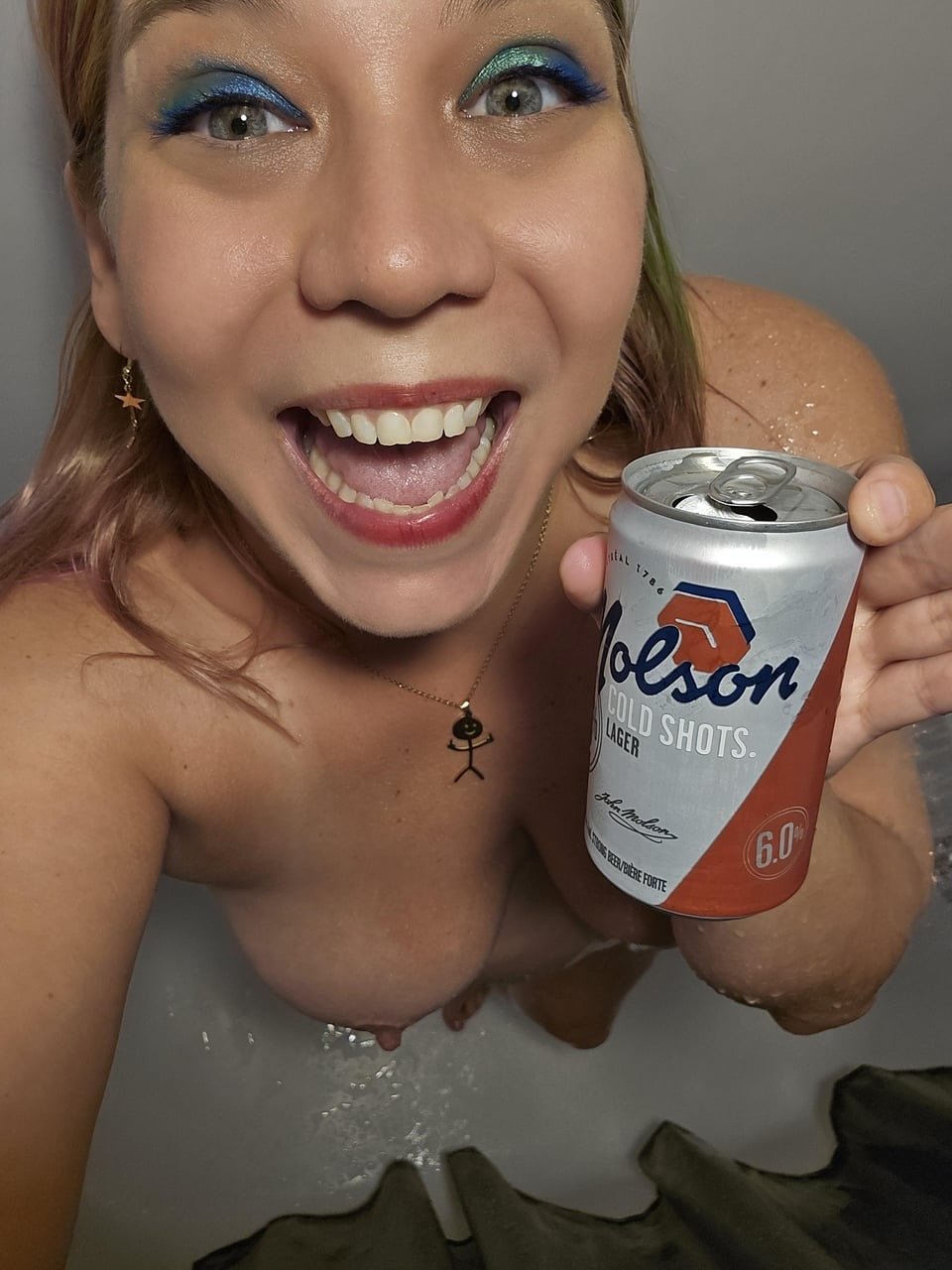 She loves her coffee and beer #hZzGqUpm
