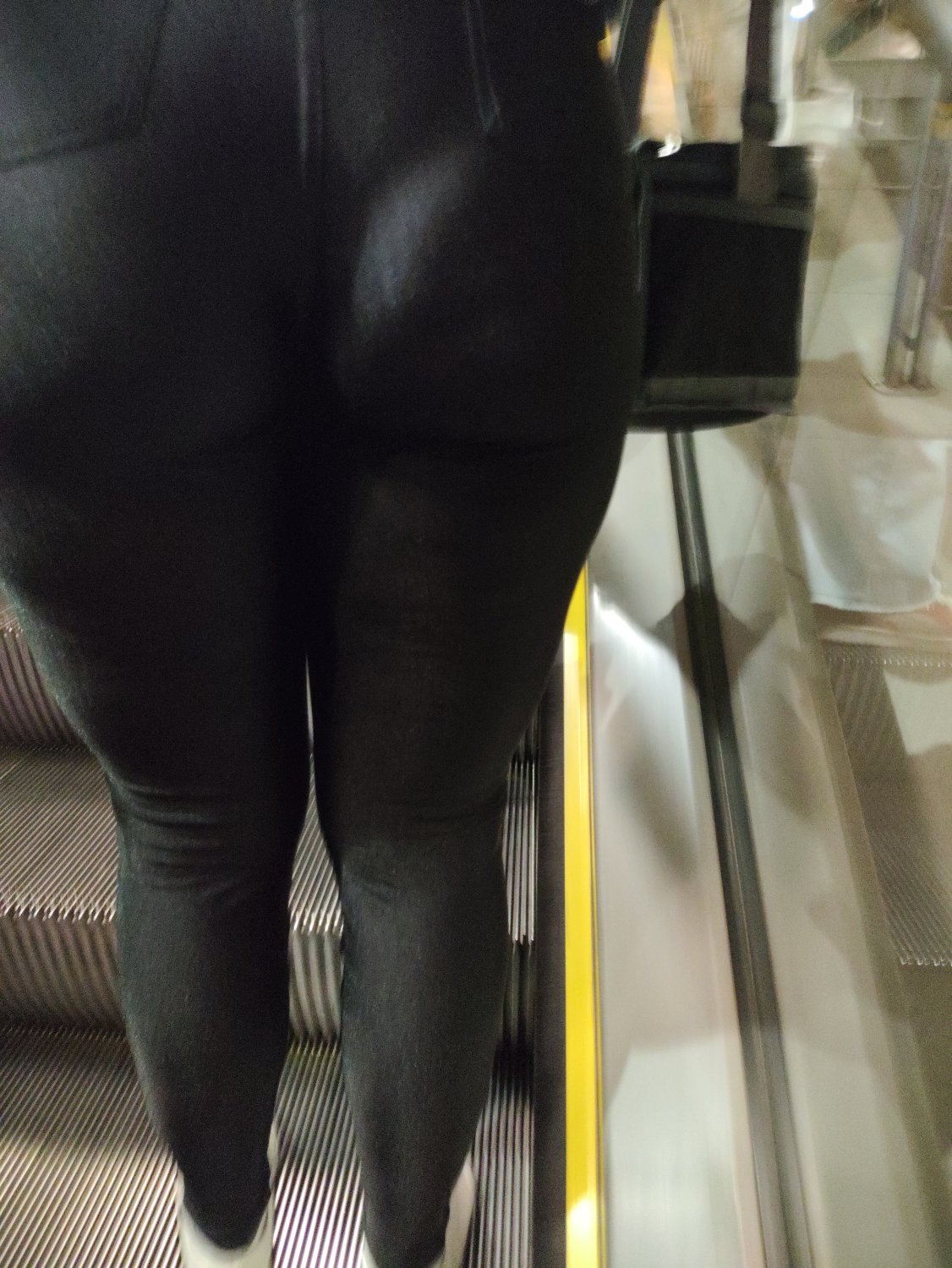 Loira Rabuda na estação #iE2xEt7Q