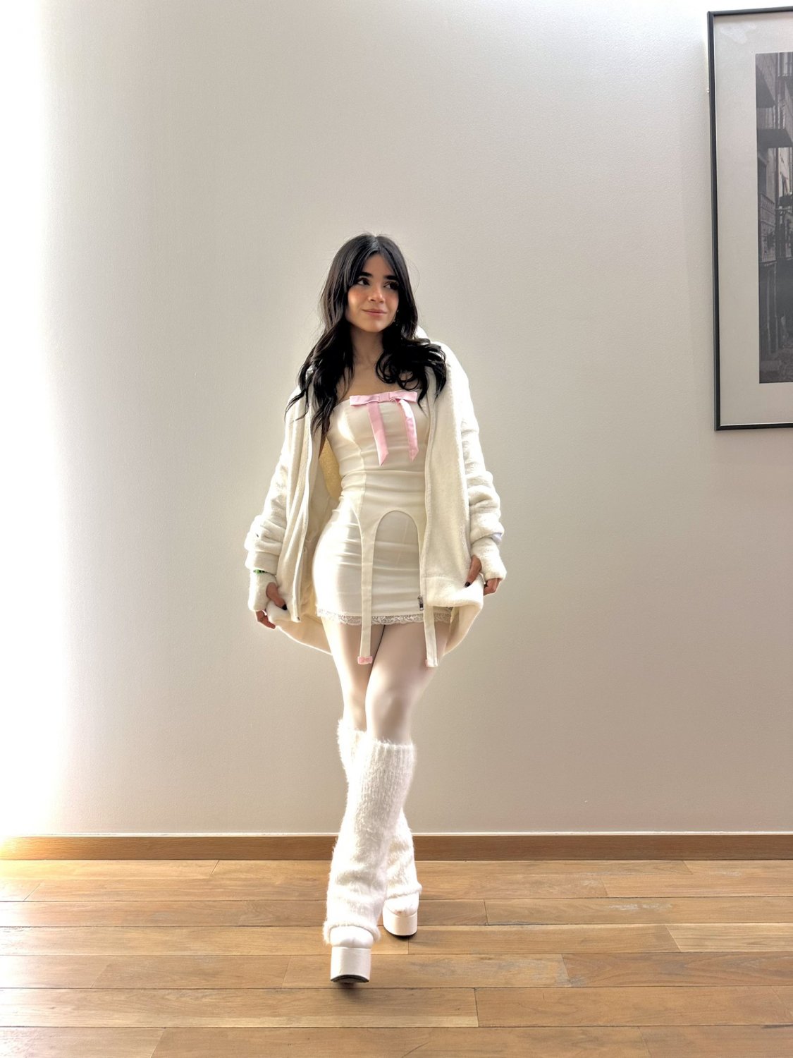 Alana Flores (2) #JAukEio8